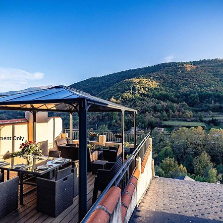 Sundrenched Relais De Poste In Serdinya Bagian luar foto