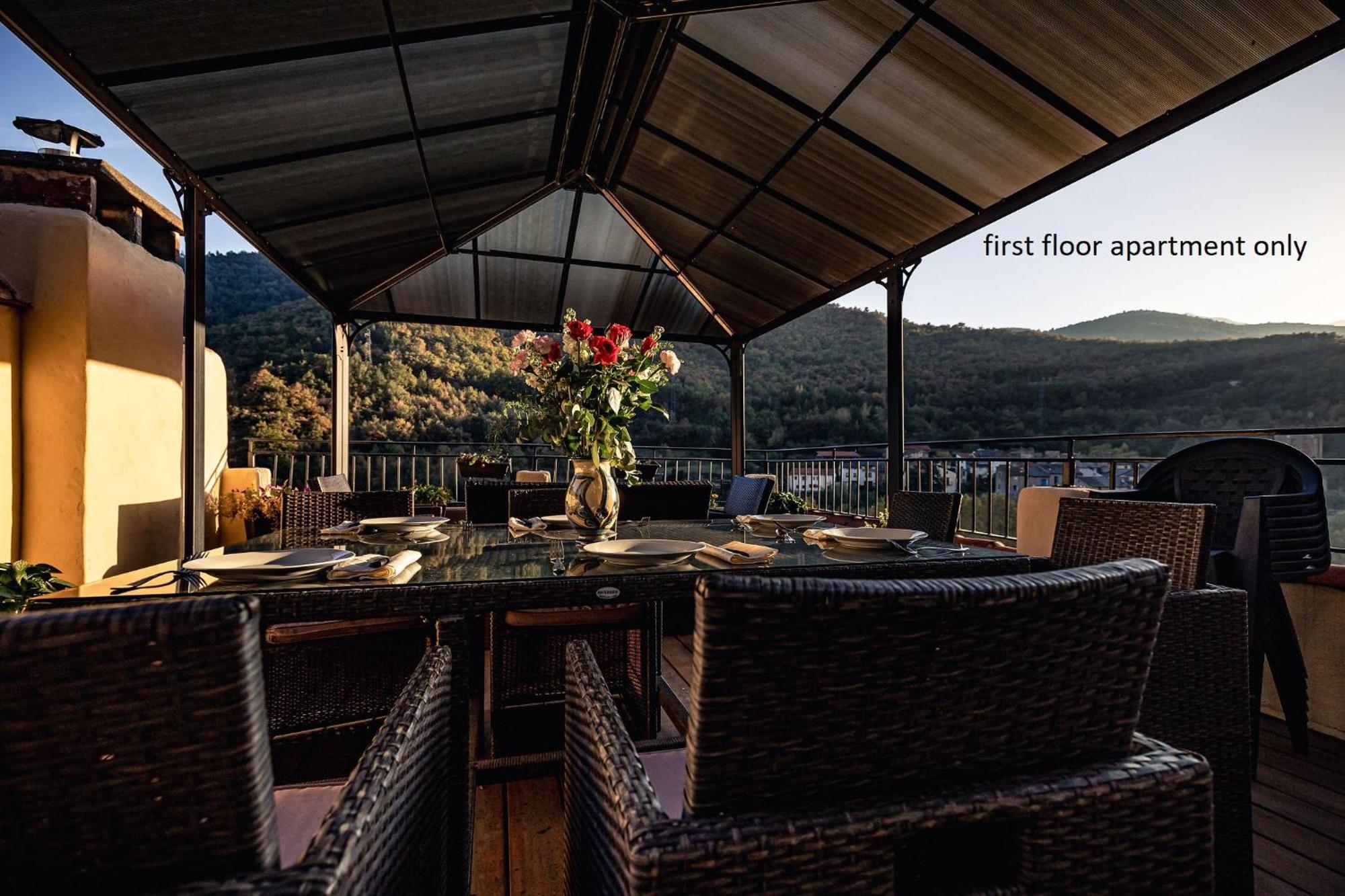 Sundrenched Relais De Poste In Serdinya Bagian luar foto